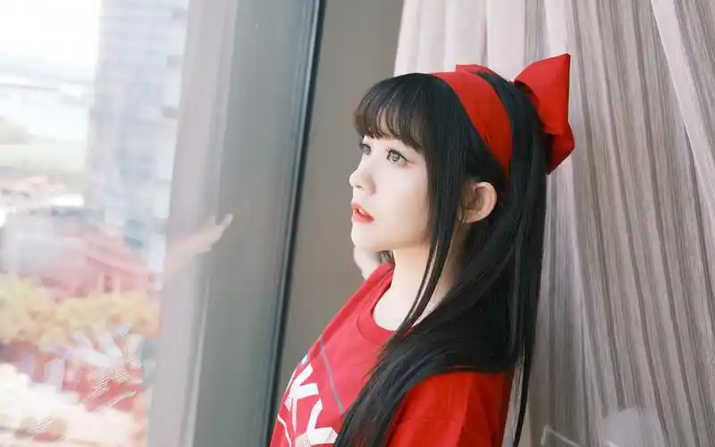 桌面壁纸 美女 女星模特 > 赖美云甜美可爱壁纸1/6 2/6 3/6 4/6 5/6 6