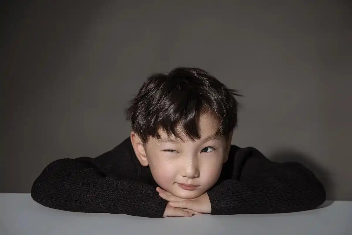 帅帅的小男孩.#台州儿童摄影#男孩写真 #生日照 #6岁 - 抖音