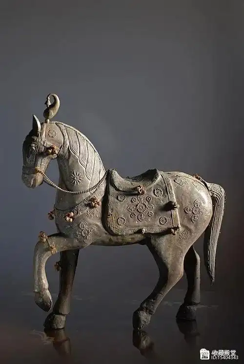 收藏殿堂 | 汉代木胎铜衣战马欣赏