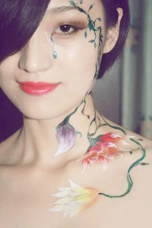 人体彩绘——藤蔓