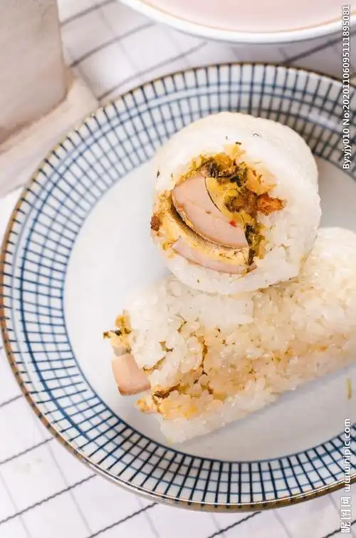饭团摄影图__传统美食_餐饮美食_摄影图库_昵图网nipic.com