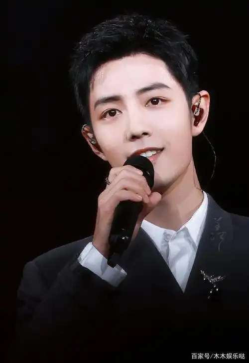 肖战和杨紫,同框不同台,难道《余生》播出又要推迟了