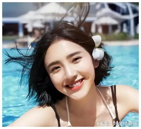 演员唐艺昕长得好看戏也好,恋爱多年结婚生子,把生活过的幸福