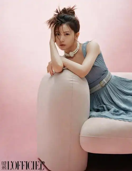 时装6月刊内页#赖美云超话    @赖美云喜欢五月的夜里拂过面颊的风