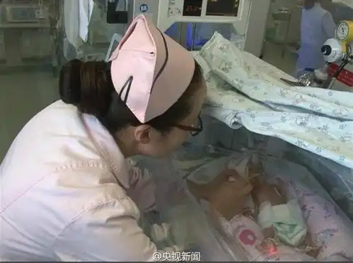 六个月大早产女婴仅有630克 胳膊如成人手指(组图)