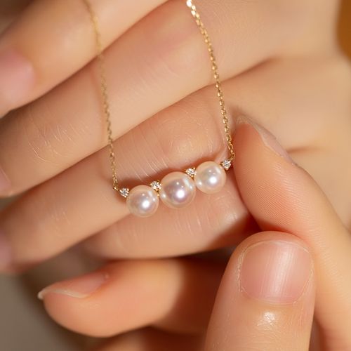 joyself珠宝 akoya海水珍珠钻石项链女18k金三颗平衡木吊坠锁骨链