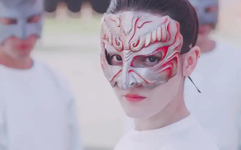 长歌顾楠白衣女将军穷鬼的上下两千年