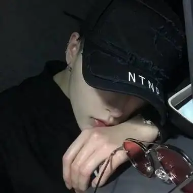 最火男生抖音头像图片