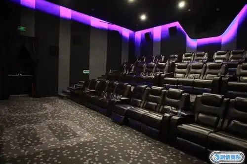 很遗憾,今天推荐的华语片都毫无噱头