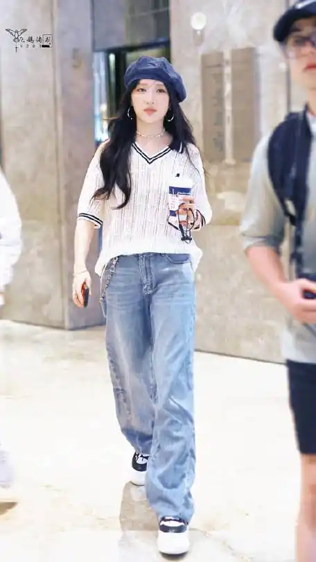 闪亮星电音##孟佳被裙子影响蹦迪了