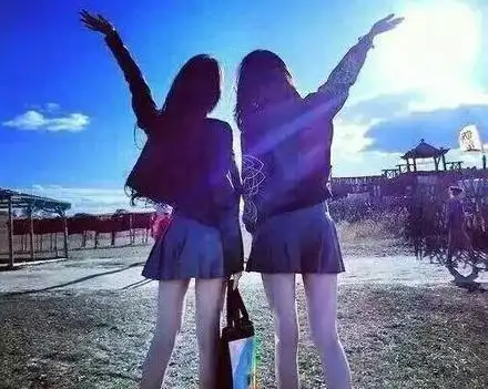 失望,绝交也让我心碎,隐藏大学的时候,句子你我那么亲密,闺蜜一起逛街