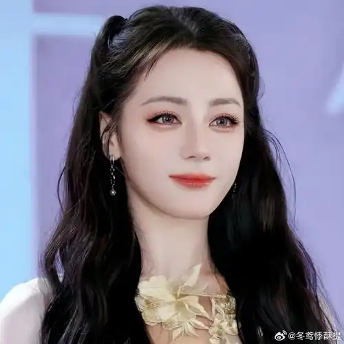 好乖的小猫热巴