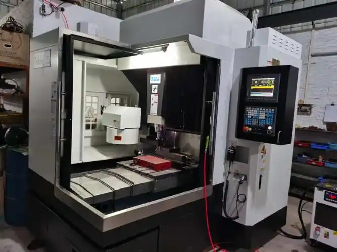 机床撞刀会有什么后果?数控加工中心厂家为您解答-鸿天驰_手机搜狐网