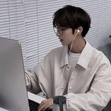 30岁生活照帅哥头像-男生头像 - 壁纸之家