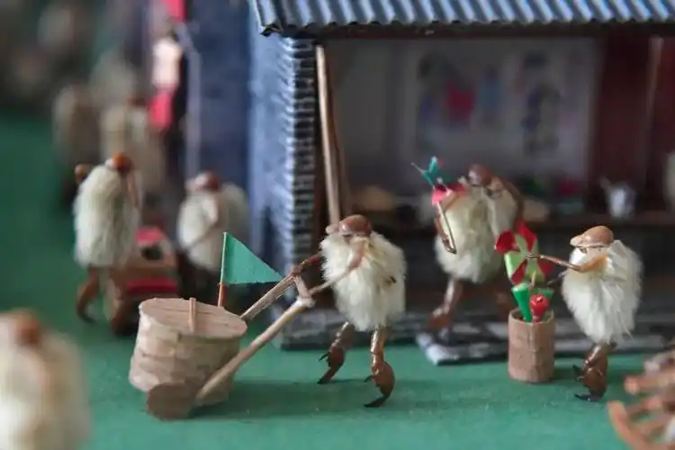 匠人匠心一个人四味药做出小毛猴的大世界