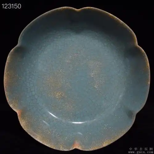 汝窑冰裂纹花口笔洗