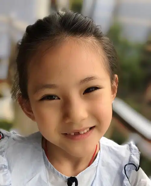 嘿你笑起来真好看58世界微笑日八小凤凰娃最美笑脸特辑