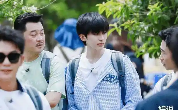 官宣_节目_关晓彤