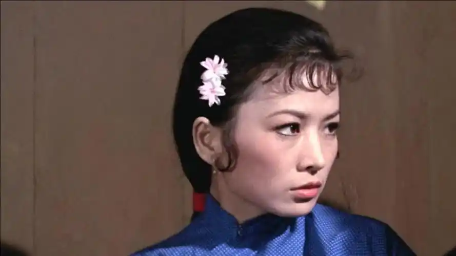 李三哥想一个人就把马永贞解决了你还太嫩了根本不是马永贞的对手