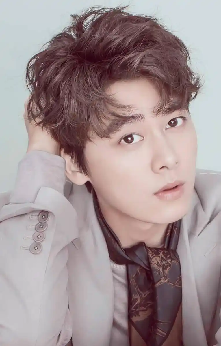 李易峰最新大片 阳光小王子的春日梦境