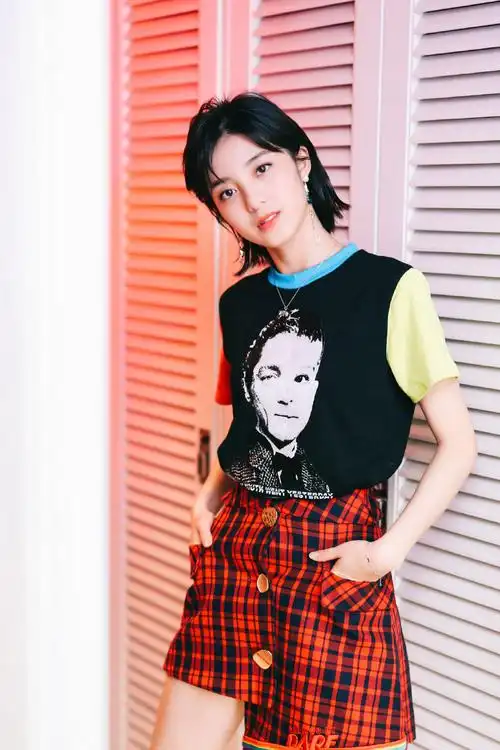 万鹏粉嫩俏皮写真图片56