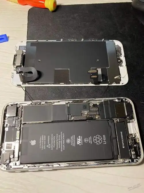 苹果8电池自己动手换好了交作业