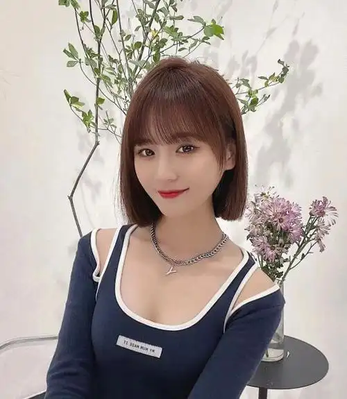 女人35岁头发少梳什么发型好看