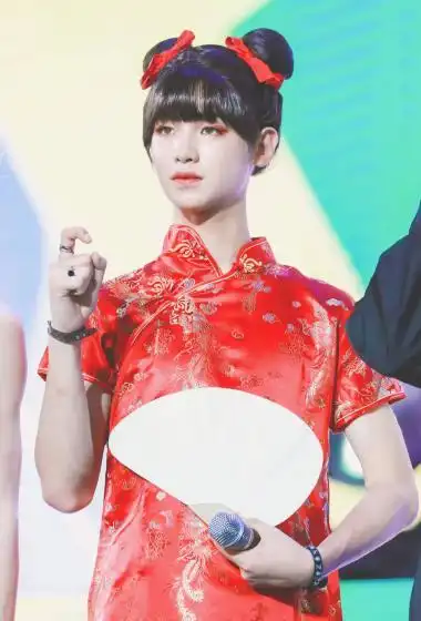 黄明昊cosplay春丽高清图片88