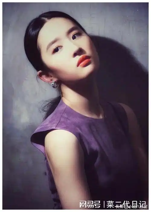 刘亦菲被被解救后,这名男子也被送到了派出所,后来才知道,这名男子患