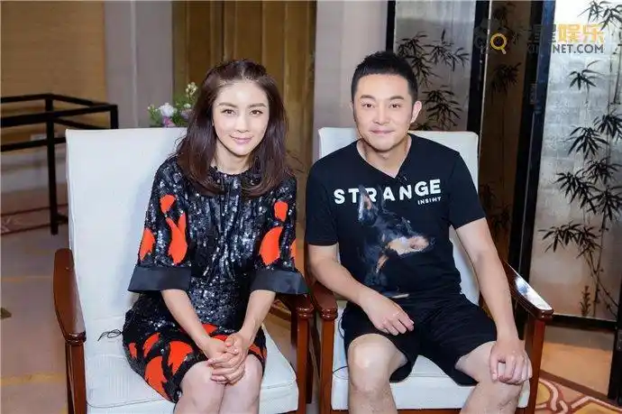 胡可黄晓明真的在一起过吗揭秘胡可黄晓明真实关系