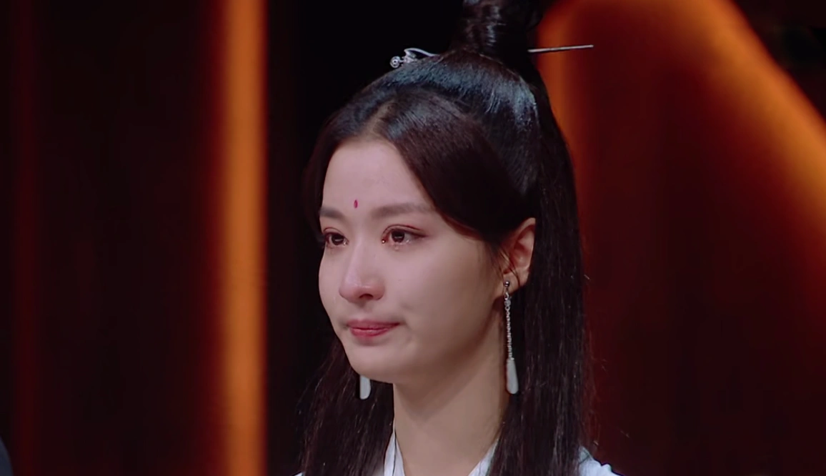 古装扮相演戏遭批,却能够获得郭敬明的s卡,王楚然到底凭什么?