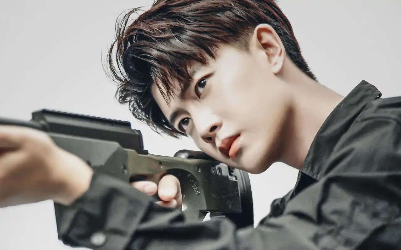 【舔颜/欲/色气】对不起 我对任嘉伦现代装的美貌一无所知