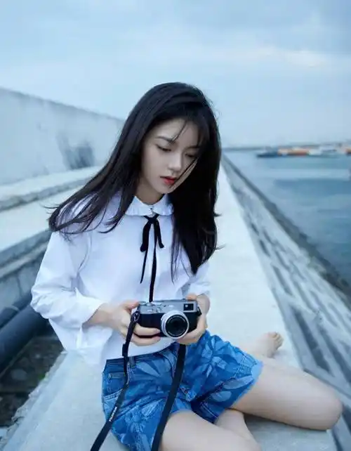 曾经的国民闺女赵今麦长大了,身材颜值都在线_时尚_女神_魅力