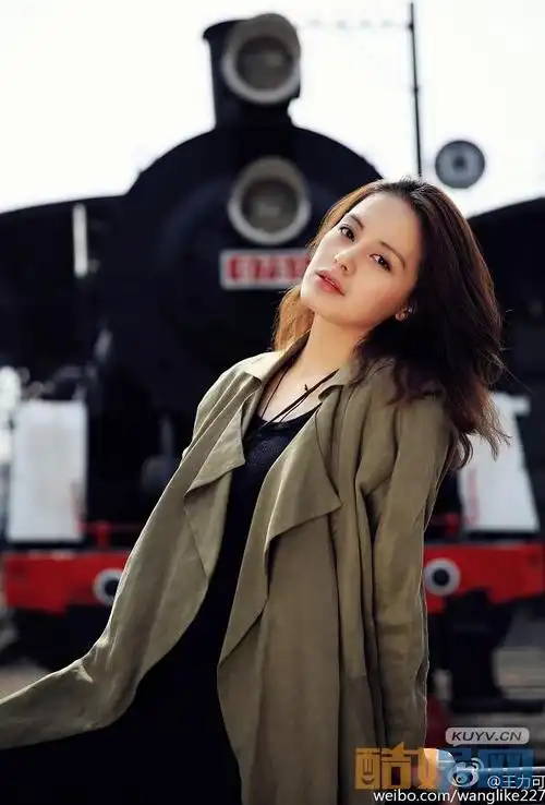 王力可街拍照片