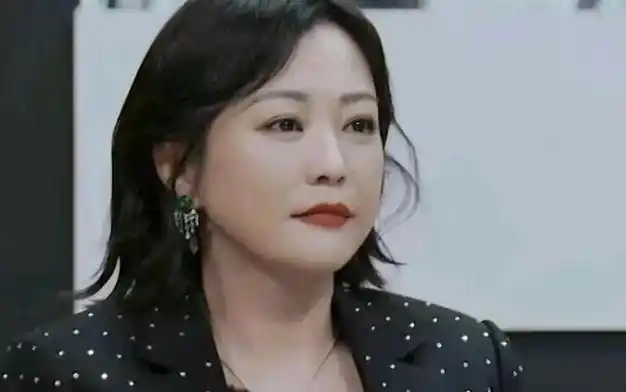 郝蕾谈演员不该直播带货你觉得呢