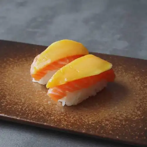 生|香芒三文鱼握寿司