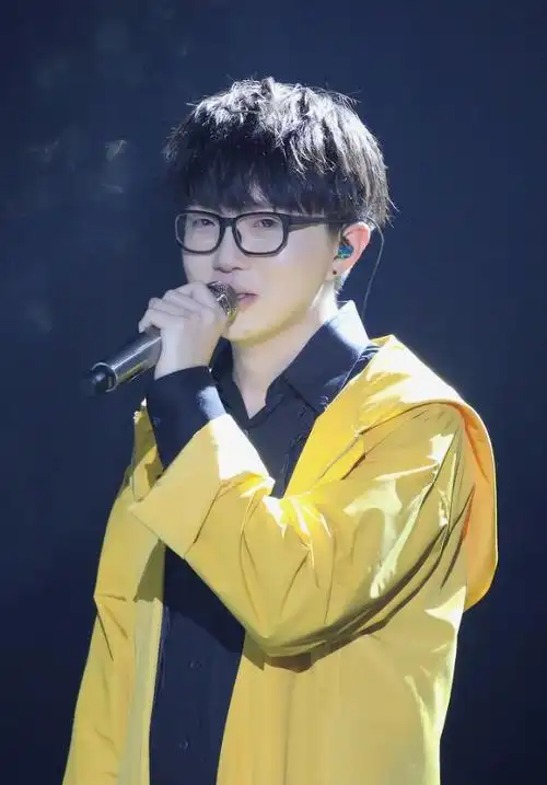 可爱毛不易,毛不易的感觉自己萌萌哒("巨星"毛不易一路走来真不易图片