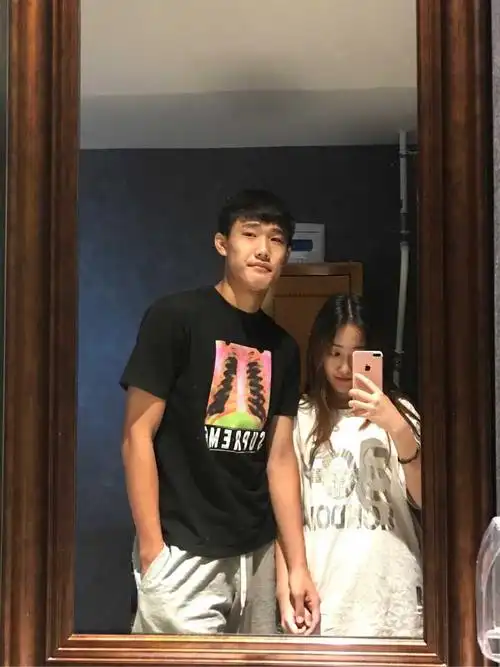 有个身高一米九的男朋友是一种怎样的体验