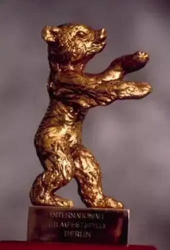 女性导演,拉美新秀闪耀柏林影展 争议电影斩获"金熊"(二)