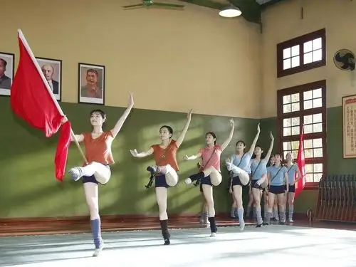 其它 电影《芳华》剧照 欣赏 写美篇她们不是专业的舞蹈演员,只是因为