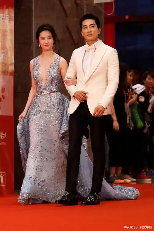 刘亦菲唯一承认过的恋情是和宋承宪