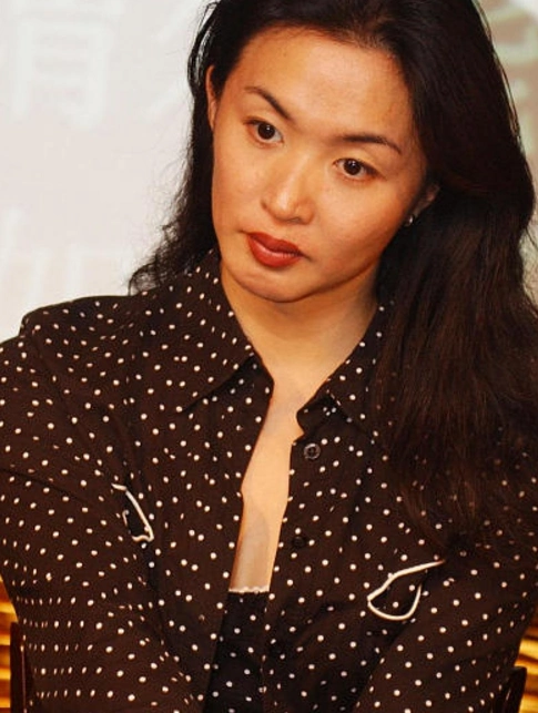 金星旧照曝光,皮肤紧致长发飘飘,网友:十多年前好有女人味!