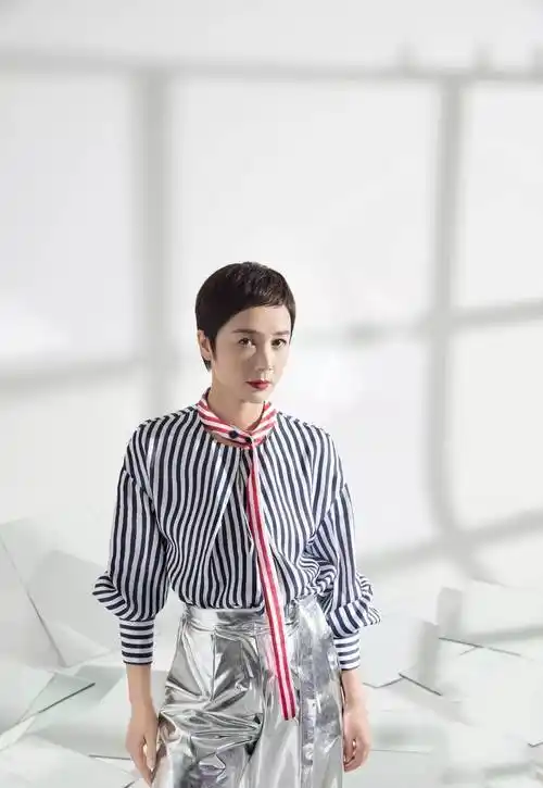 被蒋雯丽的短发惊艳!