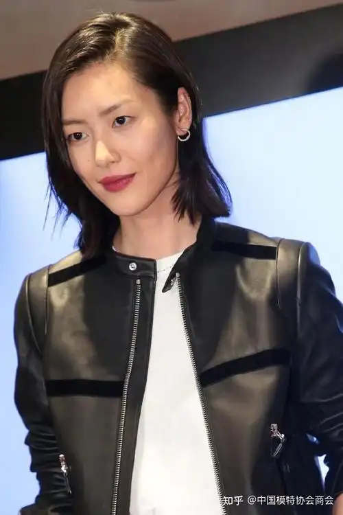 大表姐刘雯模特事业