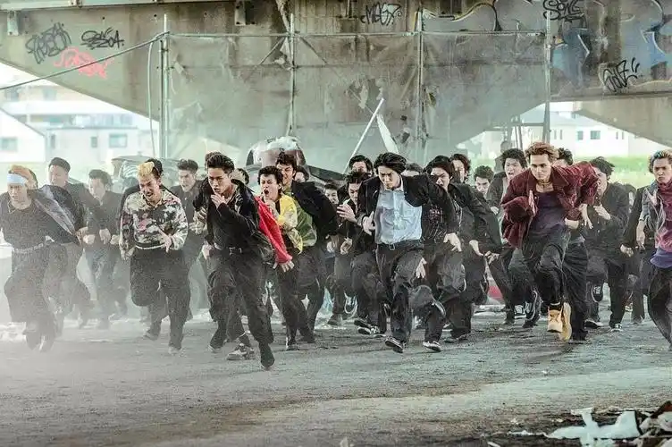 热血高校:最爽的事情,莫过于看一群帅哥打架了吧