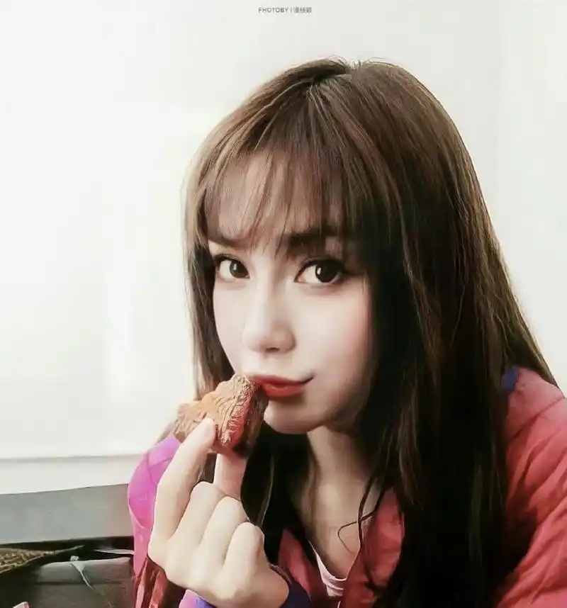 angelababy早期当模特的时候真是太甜美了