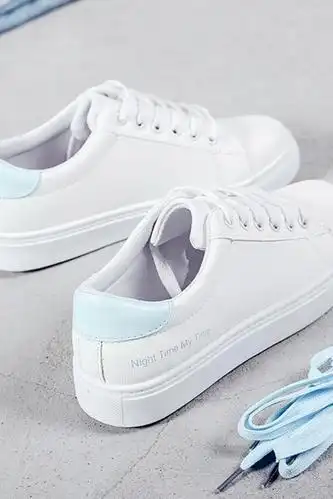 2017秋冬季新款街拍小白鞋女学生百搭运动鞋休闲白鞋韩版女鞋子