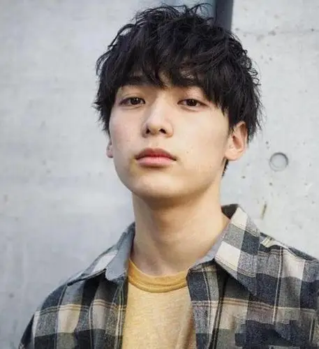 男生头发细软少的发型 男生细软头发适合发型(3)