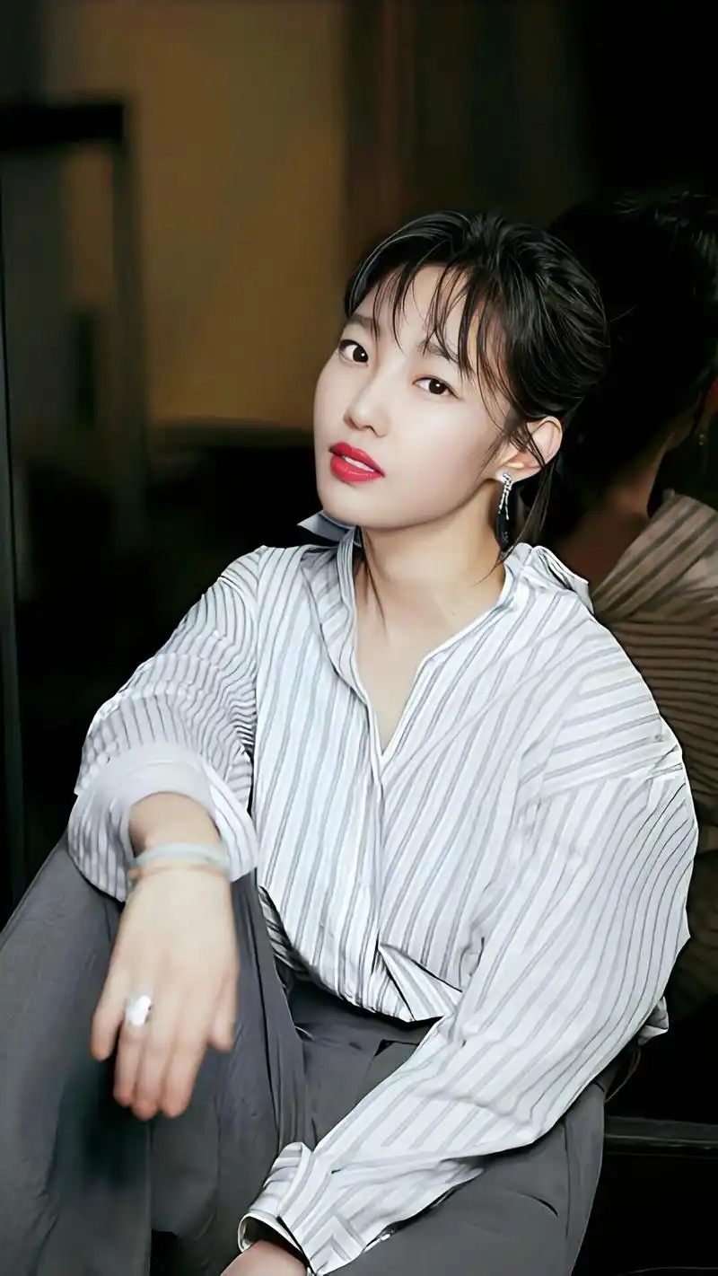 影视演员白百合高清时尚写真集