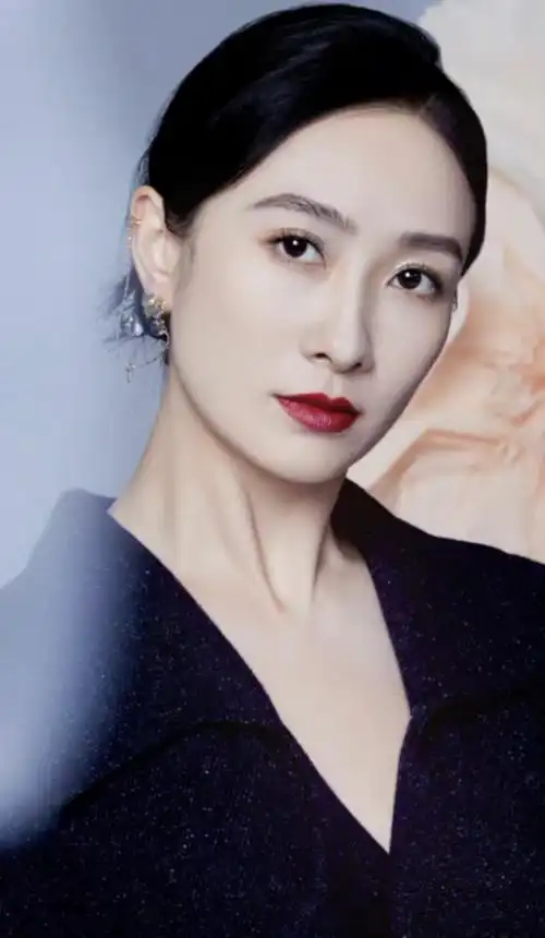 安陵容的扮演者(36岁安陵容回应变脸遭怒怼)